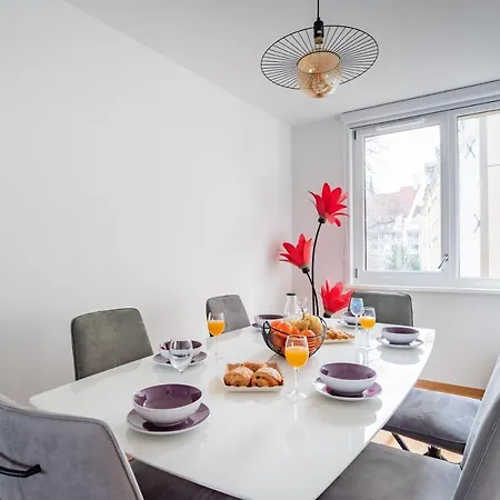 Appartement L'académie - Golden Tree - Parking Privé&wifi - 5 Min Centre De