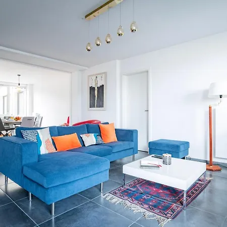 Appartement L'académie - Golden Tree - Parking Privé&wifi - 5 Min Centre De